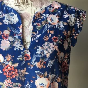 Stitch Fix- Dawney Scallop Trim Floral Blouse